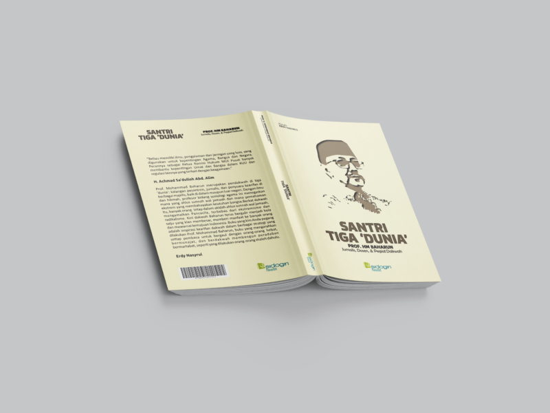 Santri Tiga 'Dunia' Santri Tiga Dunia