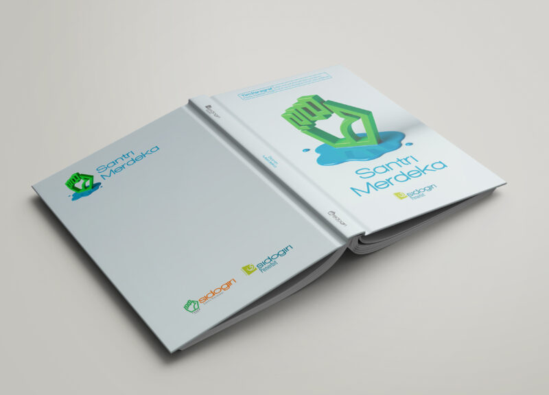 Tampilan Buku Santri Merdeka Tampak Belakang